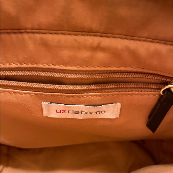 Liz Claiborne Cross Body or Shoulder Tan Purse With Black Strap and Gold Accents - Picture 5 of 7